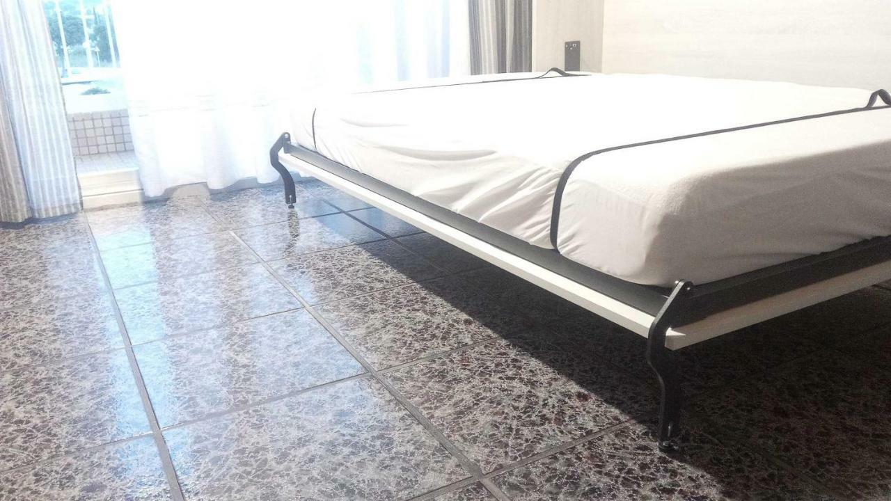R&G Pineda Apartamento ラ・ピネーダ エクステリア 写真